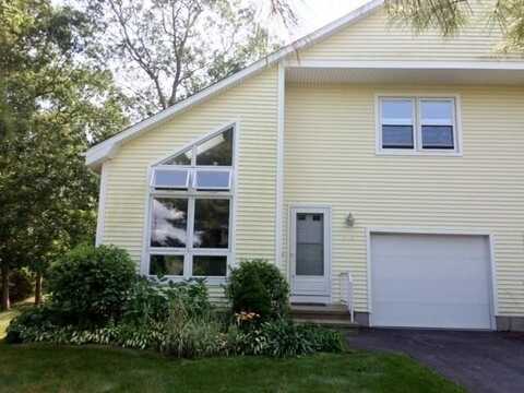 95 Quannacut Road, Westerly, RI 02891