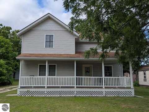 811 E Center, Ithaca, MI 48847