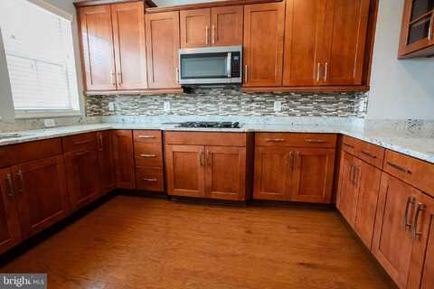 815 FAIR WINDS WAY, OXON HILL, MD 20745