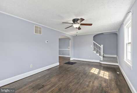 414 E 6TH STREET, FRONT ROYAL, VA 22630