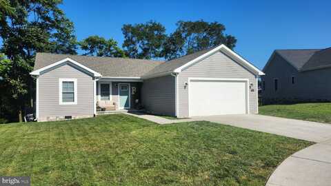 5 PEKING LANE, MARTINSBURG, WV 25403