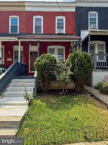 472 NEW DORWART STREET, LANCASTER, PA 17603