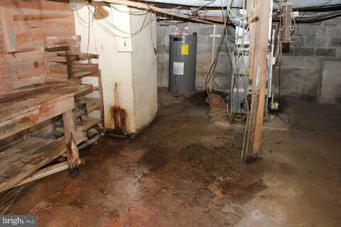 3886 FALLING SPRING ROAD, CHAMBERSBURG, PA 17202