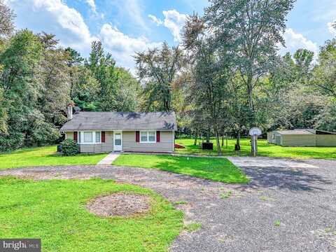410 LAKEHURST ROAD, BROWNS MILLS, NJ 08015