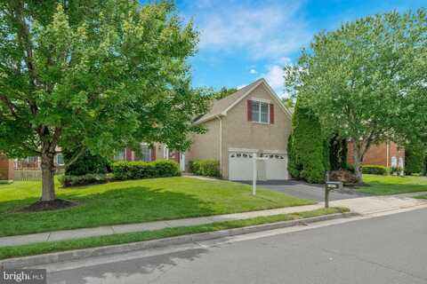 10857 HUNTER GATE WAY, RESTON, VA 20194