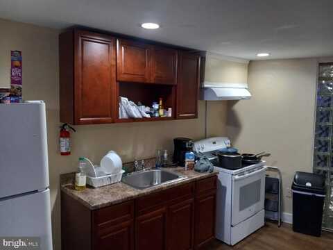5400 W MONTGOMERY AVENUE, PHILADELPHIA, PA 19131