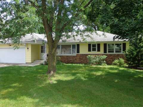 107 Short Street, Hazleton, IA 50641