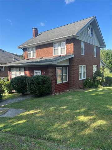 206 Franklin Street, Ligonier, PA 15658