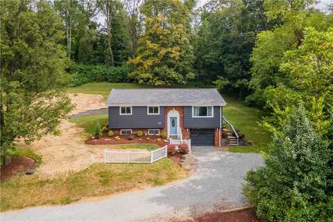 633 Munntown Rd, Nottingham, PA 15332