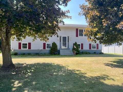 5 Paine Street, Peru, NY 12972