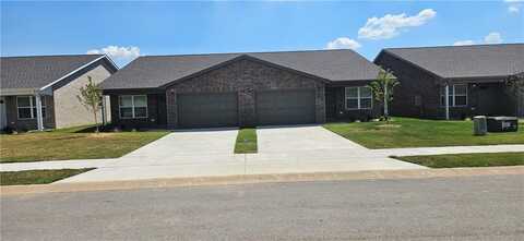 527 68th AVE, Highfill, AR 72712