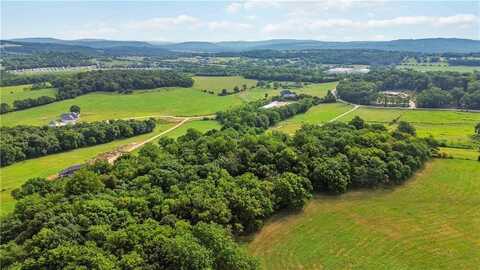 10249 SW Campbell RD, Fayetteville, AR 72701