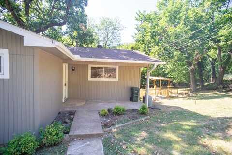 405 S Mashburn AVE, Fayetteville, AR 72701