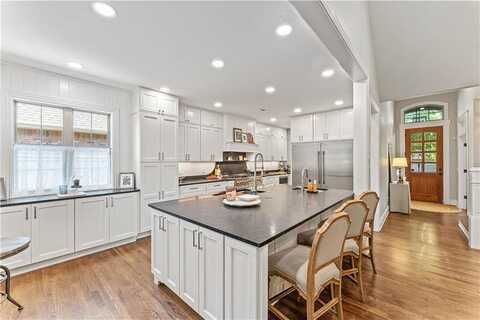 5204 SW Ridge Mont RD, Bentonville, AR 72713