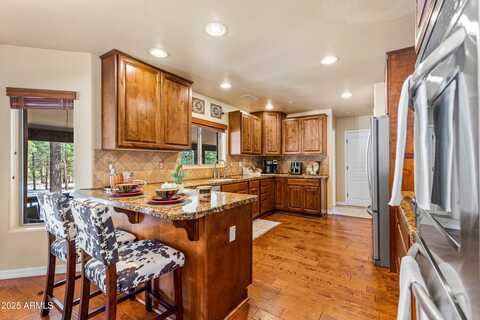 4240 S LARIAT Loop, Flagstaff, AZ 86005