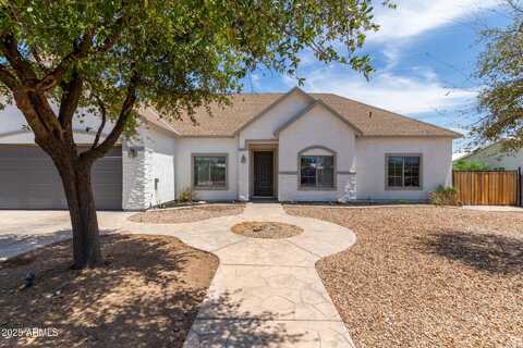 447 S WARNER Drive, Apache Junction, AZ 85120
