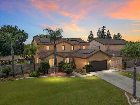 805 Vermillion Drive, Bakersfield, CA 93312