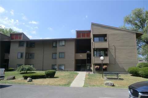 176 Watertree Drive, DeWitt, NY 13057