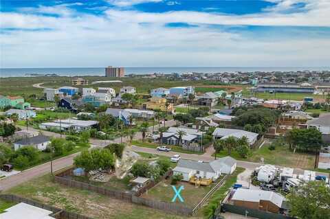 321 E Oakes Avenue, Port Aransas, TX 78373