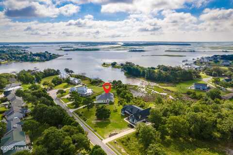 106 Elizabeth Way Court, Swansboro, NC 28584