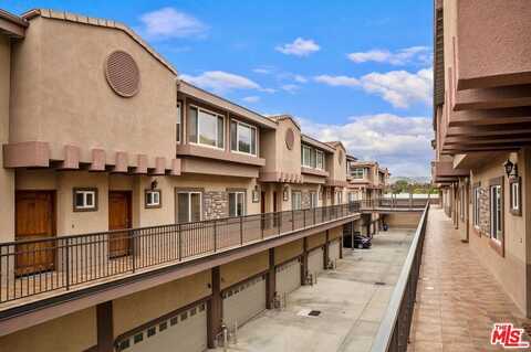 5241 Colodny Dr, Agoura Hills, CA 91301