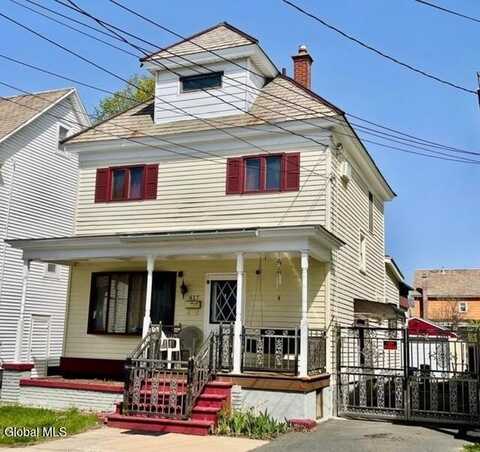 817 Holland Road, Schenectady, NY 12303