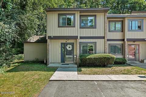 132 Point Of Woods Drive, Albany, NY 12203