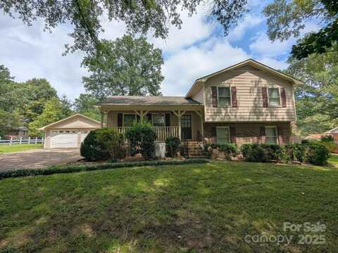 105 Redcoat Drive, Fort Mill, SC 29715