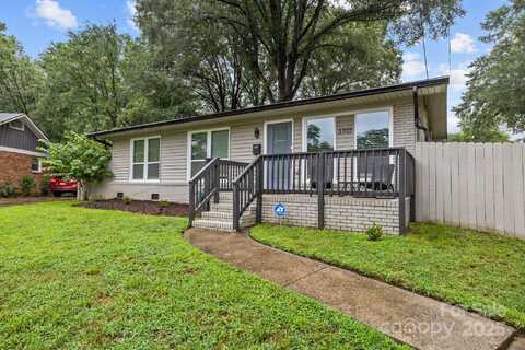 3701 Lynette Court, Charlotte, NC 28217