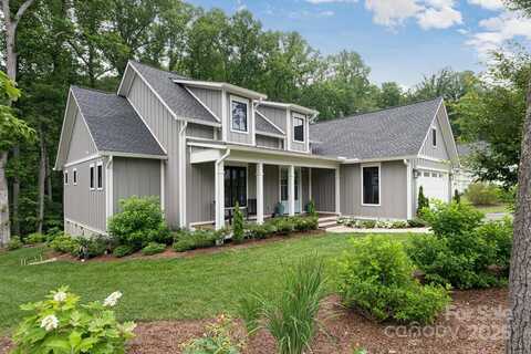 239 Lindsey Farm Drive, Flat Rock, NC 28731