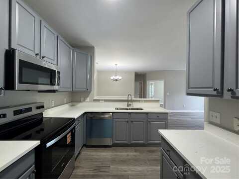 10676 Hill Point Court, Charlotte, NC 28262