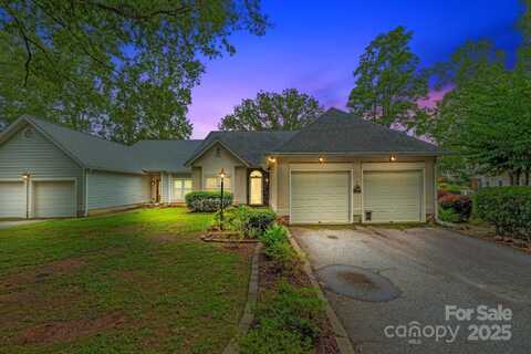 7 15th Vantage Street, Campobello, SC 29322