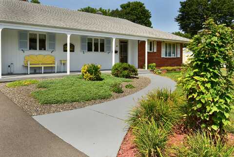 69 Battista Road, Manchester, CT 06040