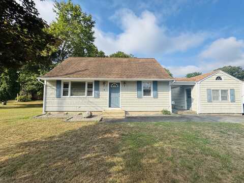 9 Edgewood Avenue, Waterford, CT 06385