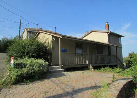 102 Riverview Avenue, Branford, CT 06405