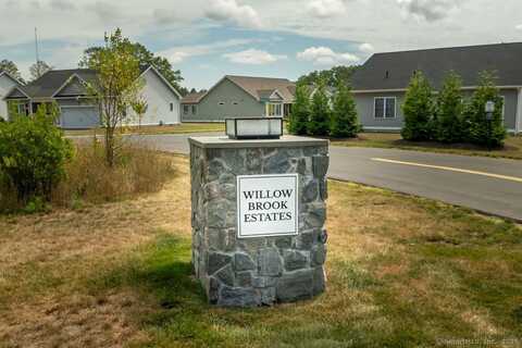 25 Willow Brook Drive, Plainville, CT 06062