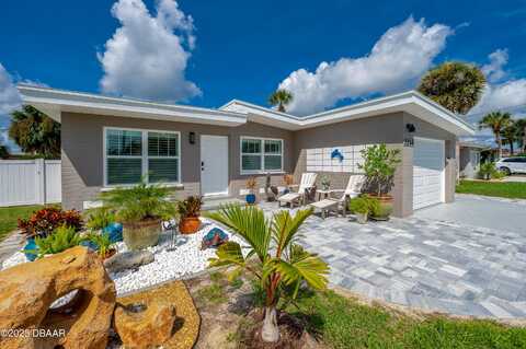 3244 S Peninsula Drive, Port Orange, FL 32127