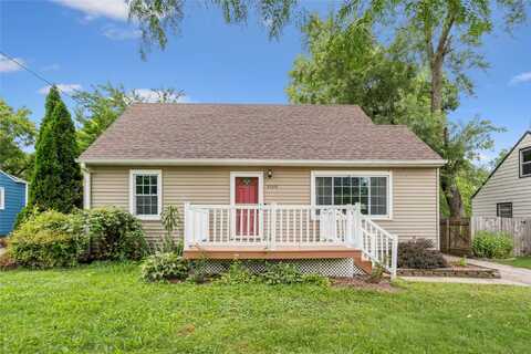 3109 Holcomb Avenue, Des Moines, IA 50310