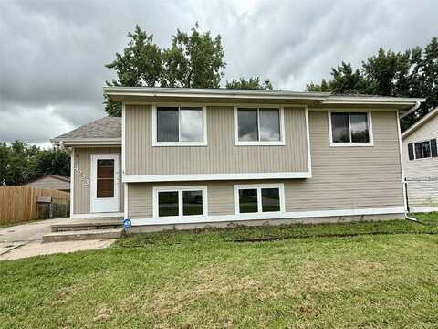 4223 Leyden Avenue, Des Moines, IA 50317