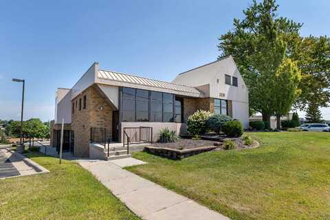 3370 Asbury, Dubuque, IA 52002