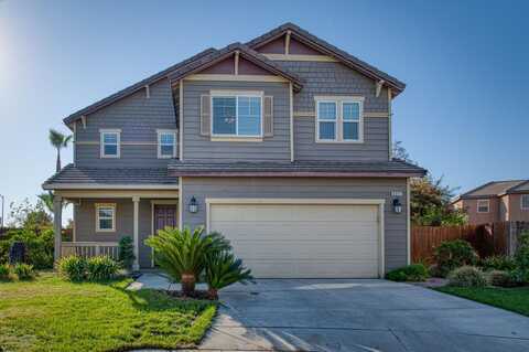 6911 Orleans Avenue E, Fresno, CA 93727