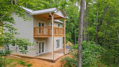 78 Whipporwill Lane, Franklin, NC 28734
