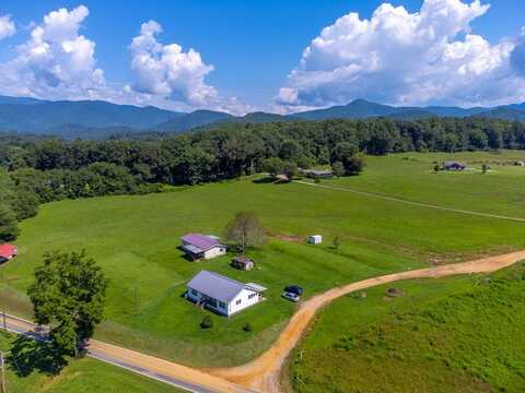 15 & 17 Bidwell Rd, Whittier, NC 28789