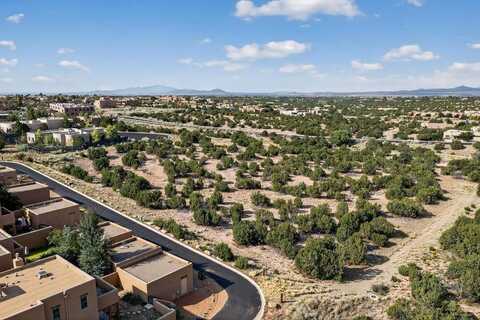 76,87,88 Avenida Aldea, Santa Fe, NM 87507