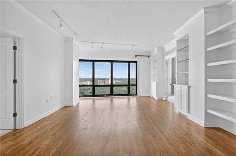 3475 Oak Valley Road NE, Atlanta, GA 30326