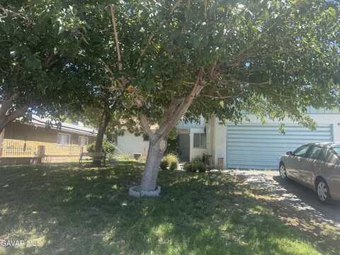 44054 Elm Avenue, Lancaster, CA 93534