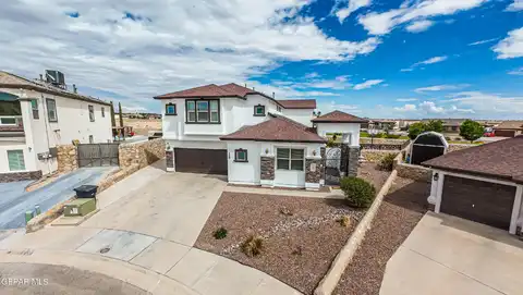 380 Emerald Park Drive, Horizon City, TX 79928