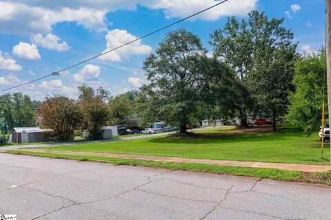 403 Carolina Avenue, Honea Path, SC 29654