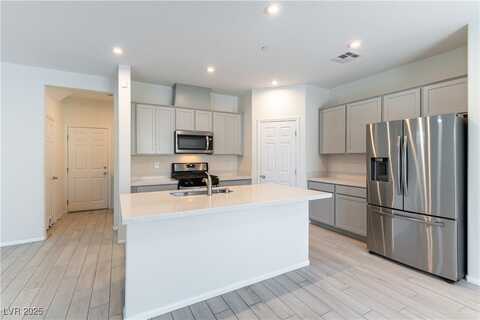 1024 Greyhound Lane, Henderson, NV 89015
