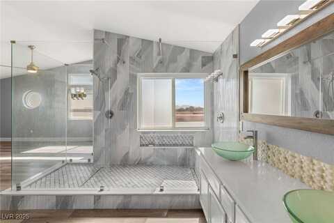 2908 REEF BAY Lane, Las Vegas, NV 89128